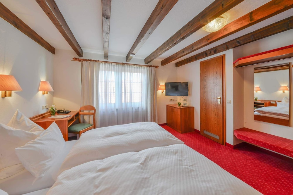 Mayers Waldhorn Hotel-Kusterdingen Updated 2022 Room Price-Reviews & Deals  | Trip.com
