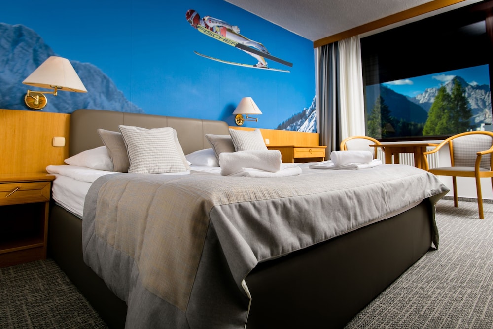 Hotel Kompas-Kranjska Gora Updated 2022 Room Price-Reviews & Deals |  Trip.com