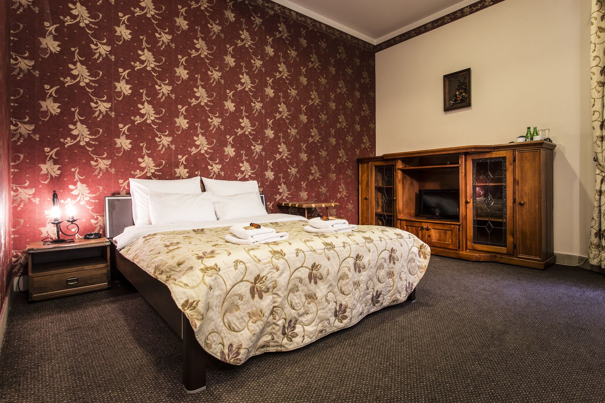 Abella Suites & Apartments by Artery Hotels-Krakow Updated 2023 Room  Price-Reviews & Deals | Trip.com
