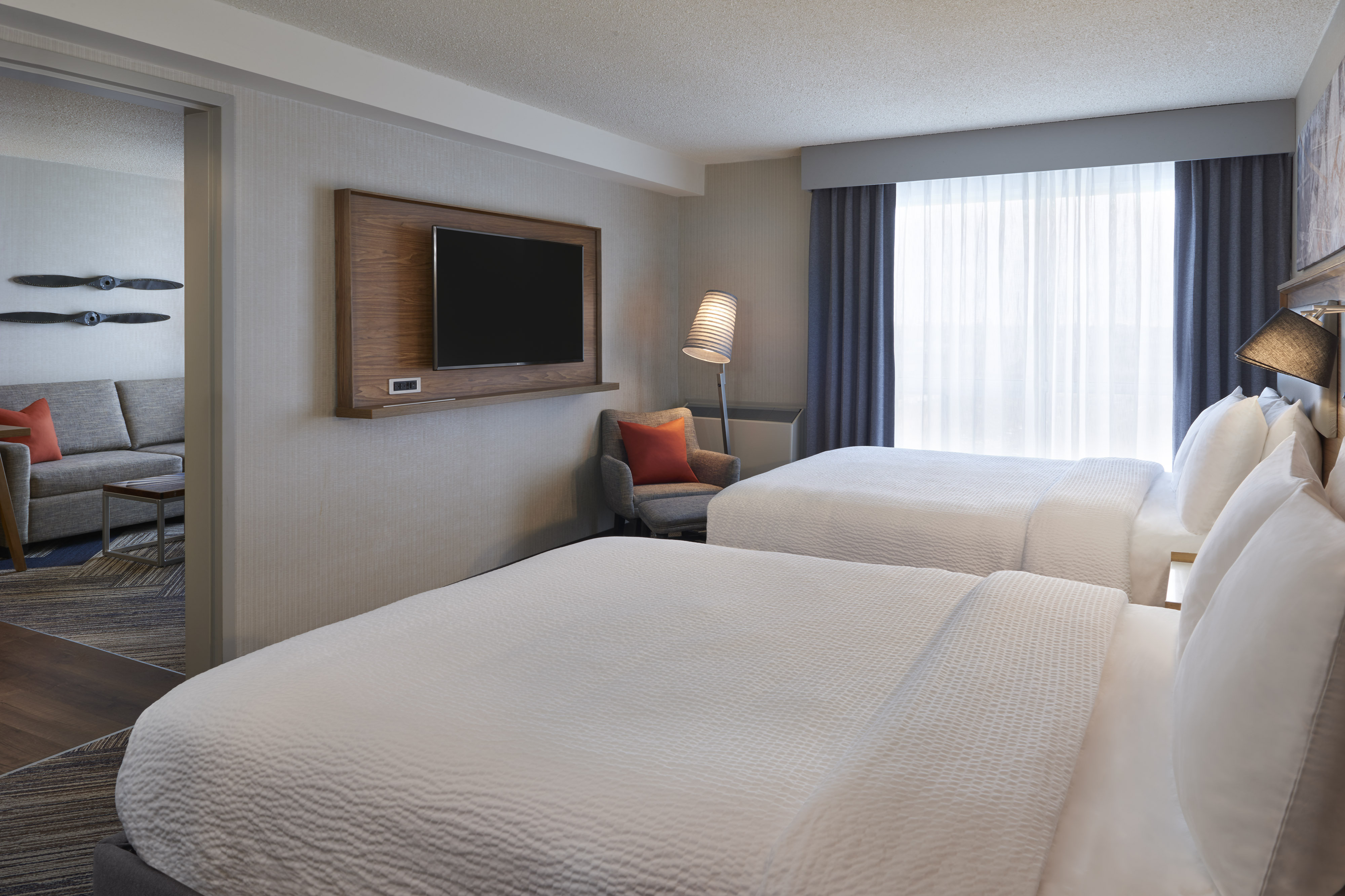 Four Points by Sheraton Toronto Airport East-Toronto Updated 2023 Room  Price-Reviews & Deals | Trip.com
