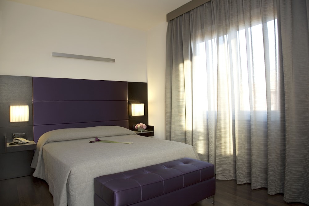 Hotel Caprice-Rome Updated 2023 Room Price-Reviews & Deals | Trip.com