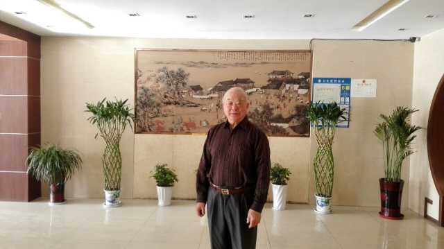 酒店回复:尊敬的宾客,感谢您下榻苏州千屿欧森酒店。接待远道而来的客人,绽放的笑脸是我们最初的标识,轻柔的语言希望如微风拂去旅程的疲惫!酒店距离苏州北站约10分钟车程,酒店内拥有免费停车场,环境优雅,安静舒适!价格优惠,性价比极高!真诚期待您的再次光临!