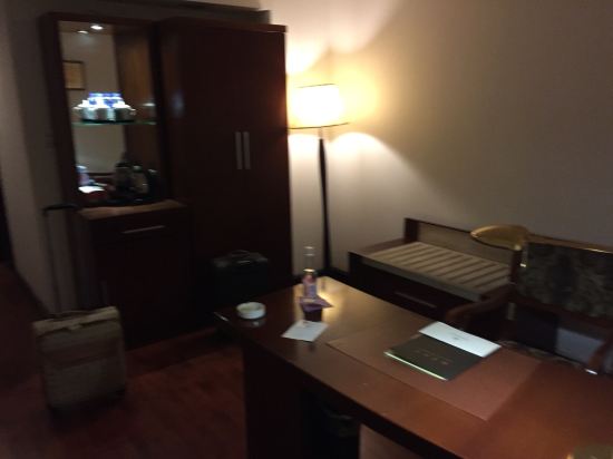 上海华君酒店董事长_华君温泉度假酒店(2)