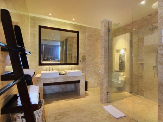 岛尤露塞佳瑞豪华套房别墅酒店(Ulu Segara Lu