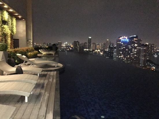 曼谷阿瓦尼河畔酒店点评,曼谷阿瓦尼河畔酒店