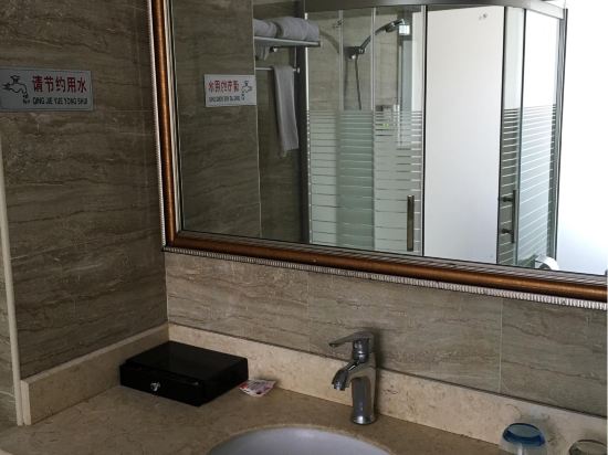 【携程攻略】三亚凤凰机场特产店购物攻略,凤