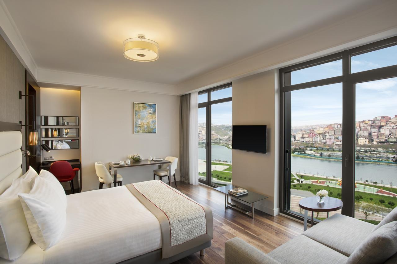 Mövenpick Hotel Istanbul Golden Horn - Valoraciones de hotel de 5 estrellas  en Estambul
