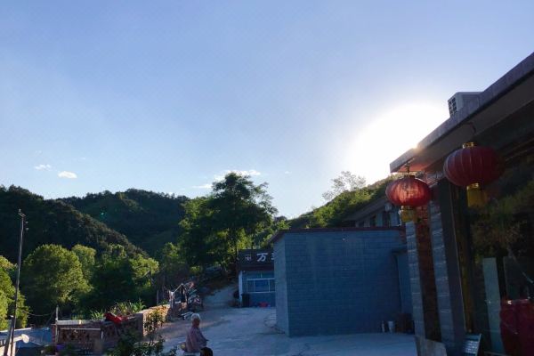 滦平万萍农家院