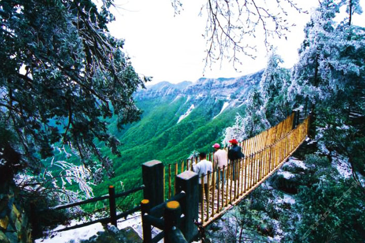 【行程包含】 景点门票: 神农架生态旅游区4大景区