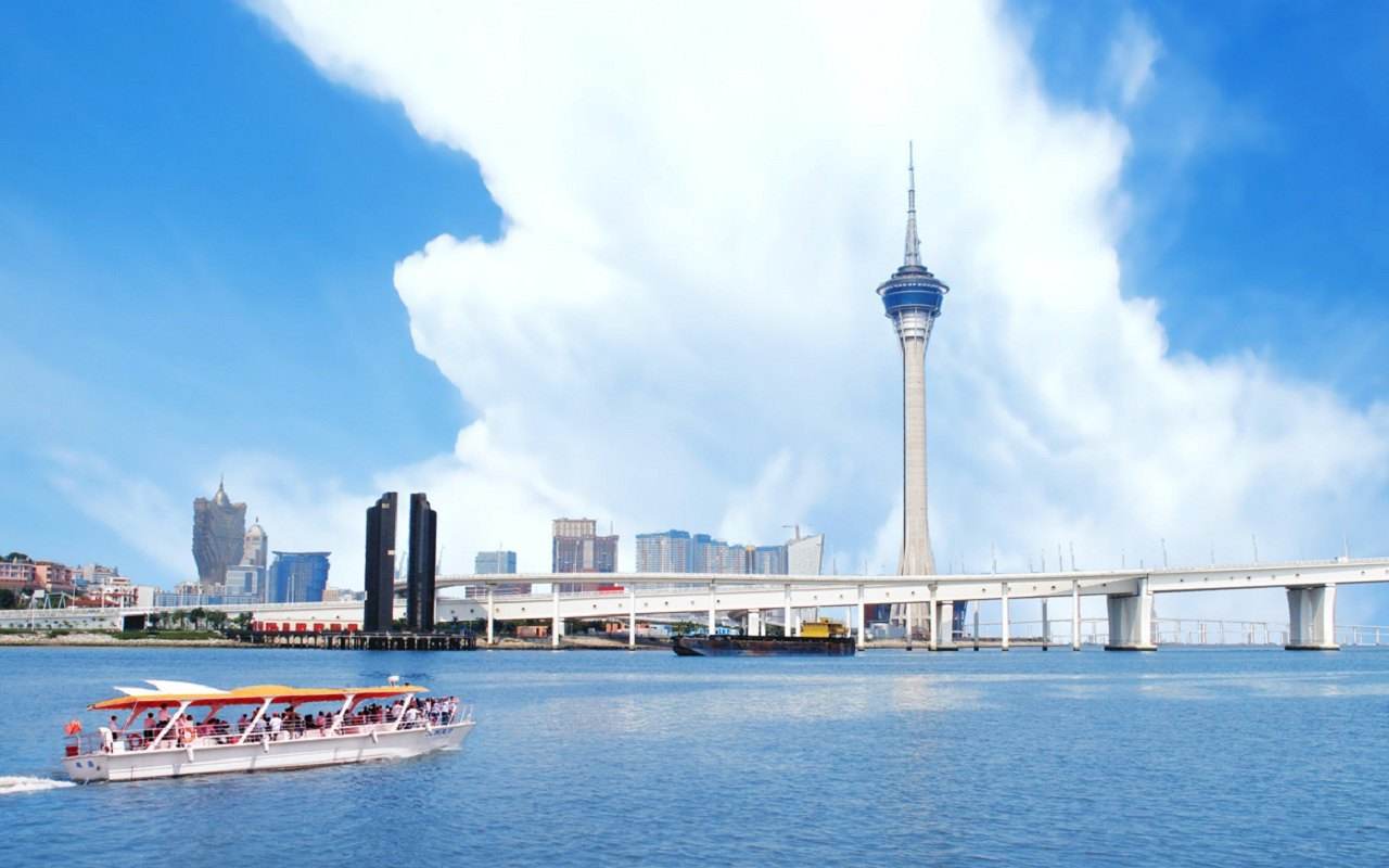 广东广州+佛山+开平+阳江+深圳5日4晚跟团游