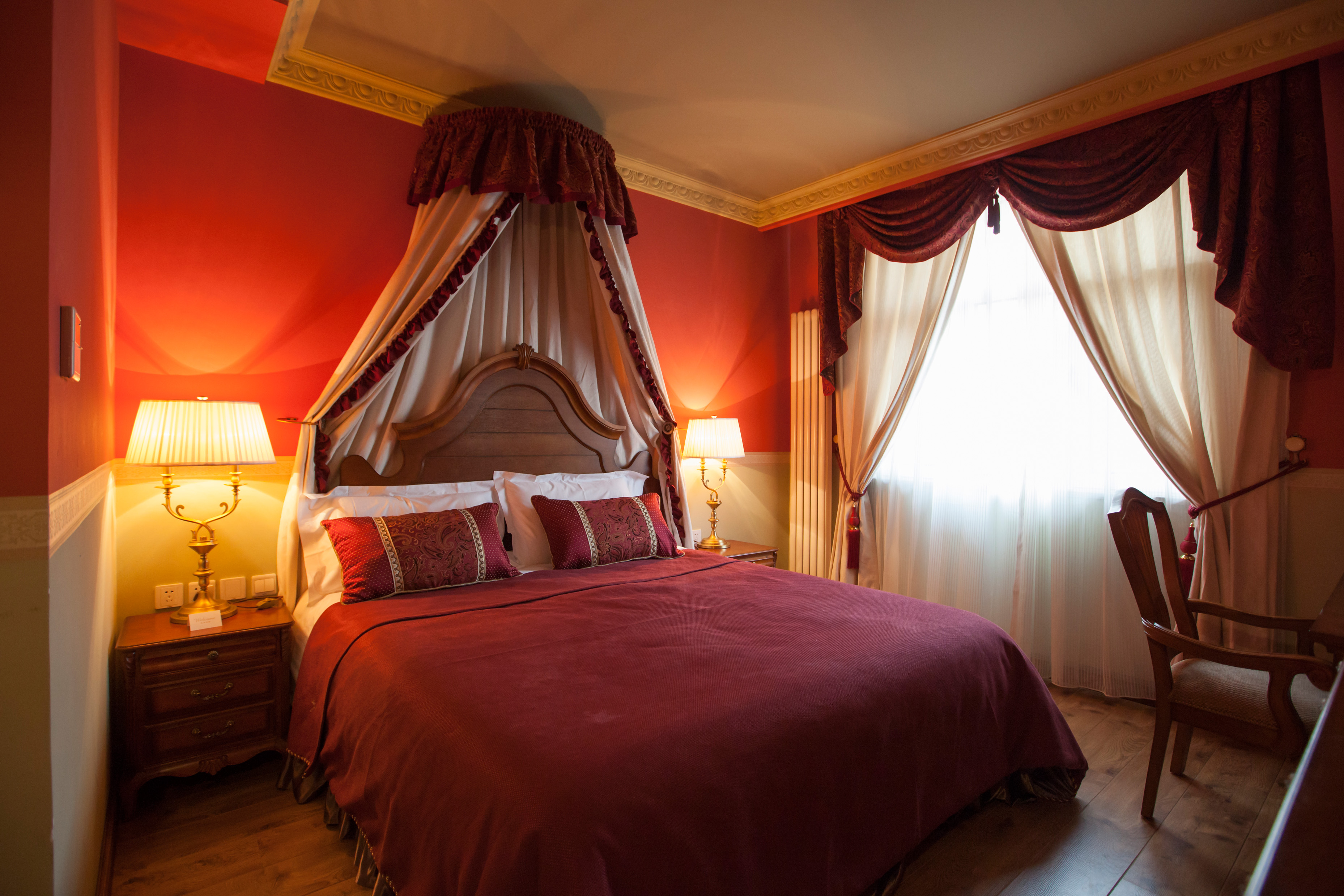 北京顶秀美泉假日酒店1晚+含早餐+怀北滑雪场