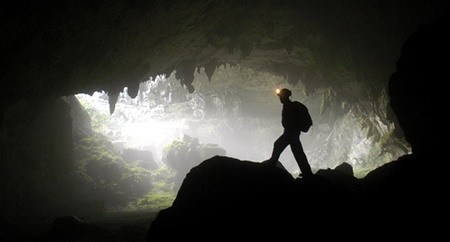 纪龙山神秘探洞,上演真人版“盗墓笔记”!