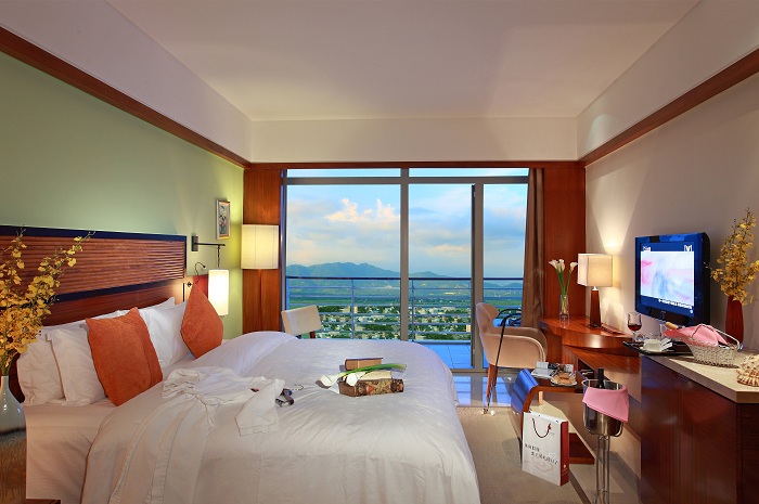 三亚阳光大酒店1晚+蜈支洲岛一价全包套票(含