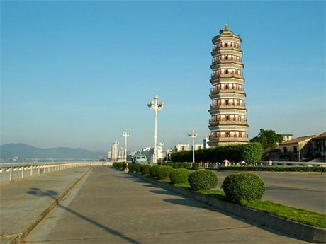 肇庆2日1晚跟团游七星岩+鼎湖山+崇禧塔+纯玩+住四星级酒店