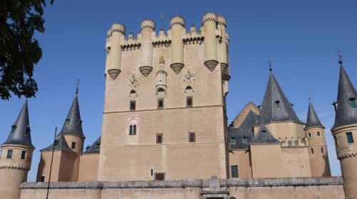 葡萄牙里斯本+辛特拉+西班牙托莱多+巴塞罗那