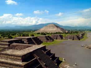 西哥城+特奥蒂瓦坎+梅里达+奇琴伊察+坎昆+哈