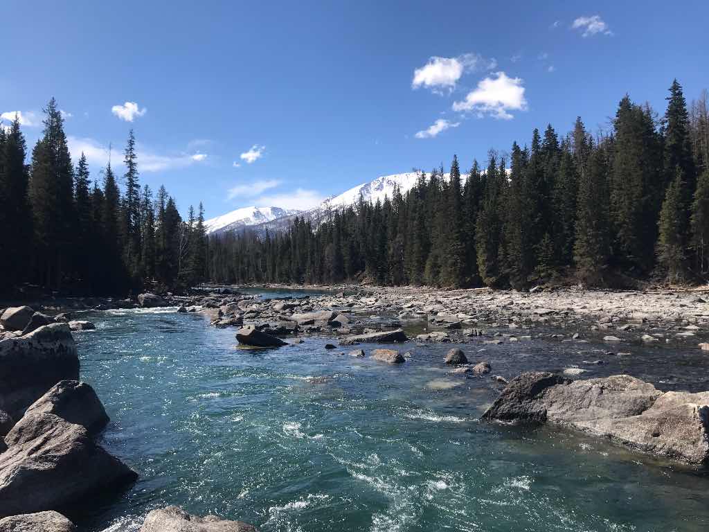 阿勒泰旅游怎么样