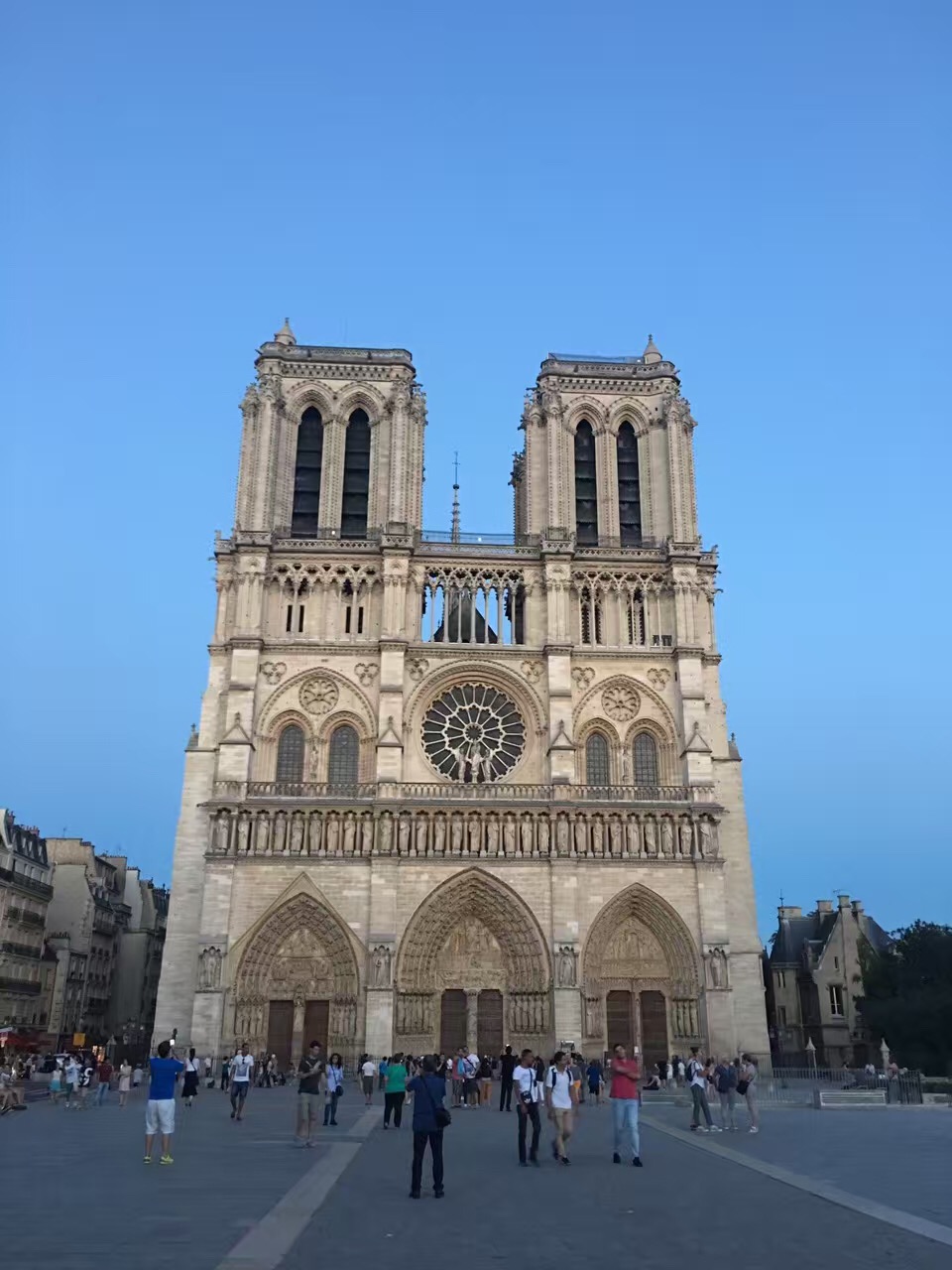 法国巴黎+阿维尼翁12日跟团游·25人小团 特