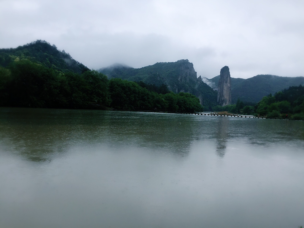 缙云仙都风景区——鼎湖峰.