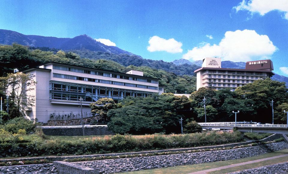 日本东京+箱根2日1晚跟团游(4钻)·宿温泉 空