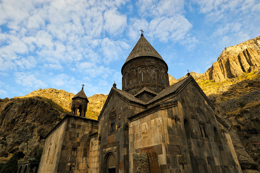 美尼亚+格鲁吉亚+阿塞拜疆12日跟团游·J2+C