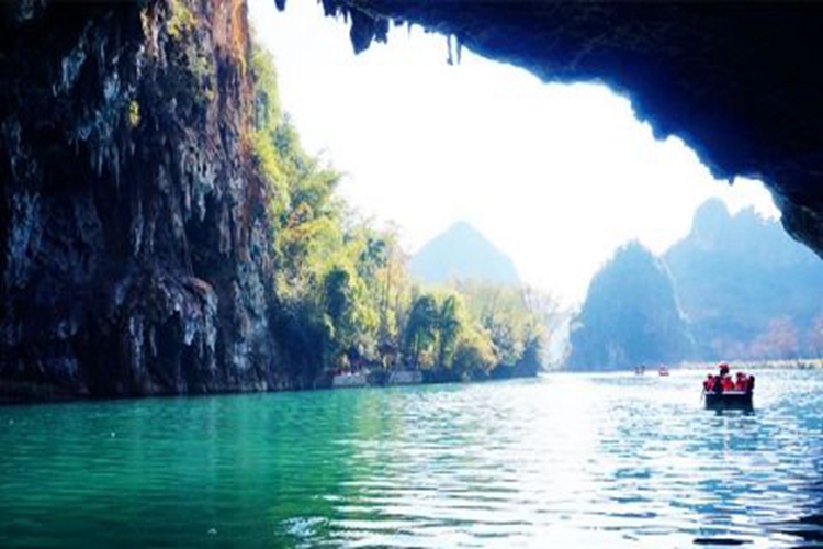 1对1专属旅游顾问,纯玩团,精华景点,行程不走回头路;产品卖点广西蜗牛