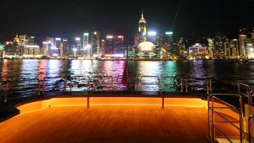 维多利亚港豪华游艇夜游(包艇)(含30人份自助晚餐 周六周日发团)游玩行程\/线路介绍【携程玩乐】