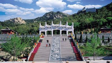 行程路线: 荣成 --- 赤山风景区 --- 荣成 详细行程: 07:30 荣成汽车