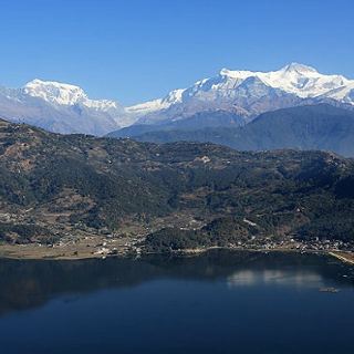 博卡拉世界和平塔 萨朗阔特山 大卫瀑布 费瓦湖湖景 湿婆溶洞 泛舟一