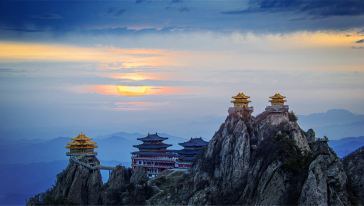 栾川伊水湾大酒店2晚+洛阳老君山门票2张老君山海拔
