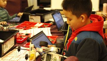 北京海淀机器人头脑风暴夏令营线路推荐