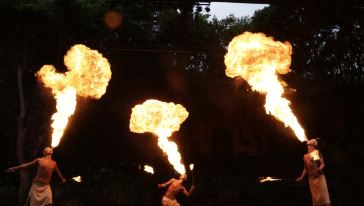 三亚槟榔谷+亚龙湾热带天堂森林公园一日游【