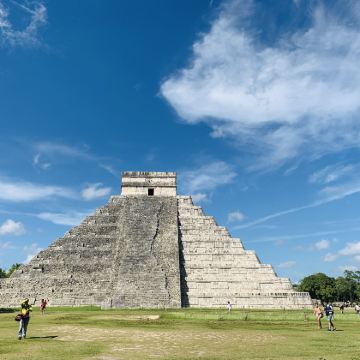 奇琴伊察+网红双天井一日游【探索玛雅文明 含门票午餐】 奇琴伊察+网红双天井一日游【探索玛雅文明 含门票午餐】
