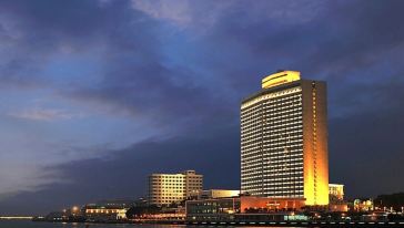 【美食推荐】广州白天鹅宾馆流浮阁餐厅自助餐券【实体票券邮寄到手】