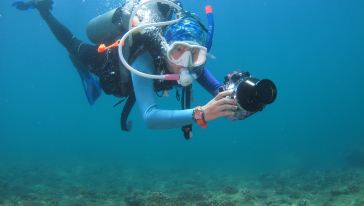 三亚蜈支洲岛一日游【上门接送+舒适商务拼车