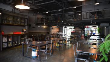 【楚河汉街特色餐饮】--夜郎蛙餐厅怎么样\/好玩