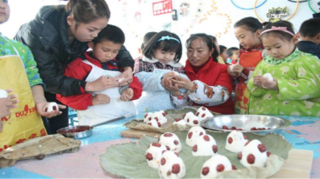 【寻找童年味儿】灌香肠+蒸米糕+一起吃水饺