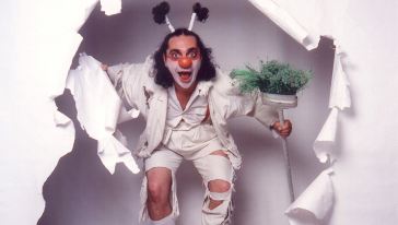 互动滑稽默剧《Paper World 疯狂的废纸世界》