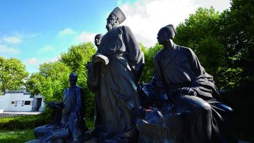 修文万亩梨花+六广河游船+阳明洞文化休闲一