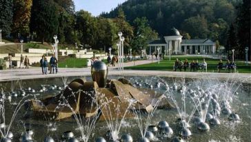 【携程攻略】布拉格【中文导游】捷克玛利亚温