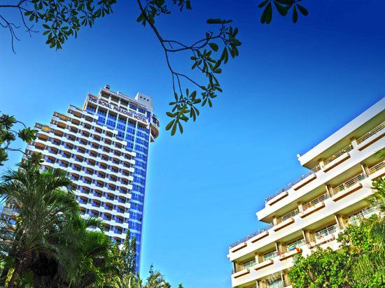 ռʼþƵThe Royal Paradise Hotel & Spa Phuket 
