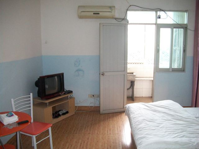 当前位置:简陋出租屋图片