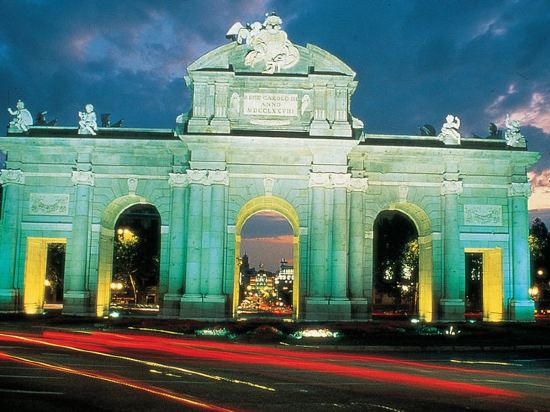 马德里机场住宿加早餐酒店(Hotel B&B Madrid