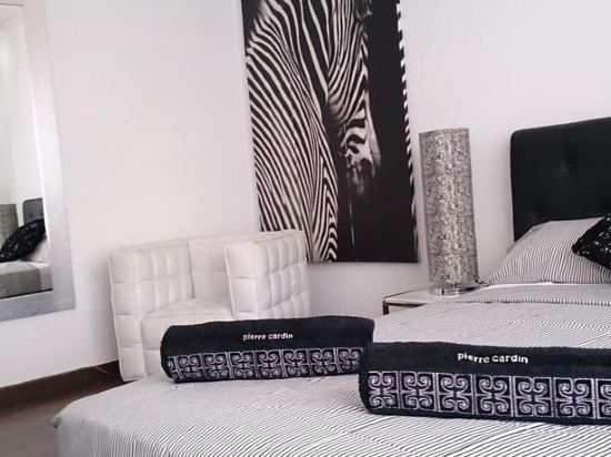 【携程攻略】巴塞罗那Desigual购物攻略,Desi