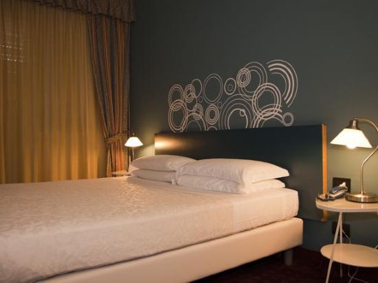 【携程攻略】佛罗伦萨杰尼亚(佛罗伦萨佩雷托