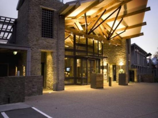 ʺ˹ݻƵ깫ԢThe Rees Hotel & Luxury Apartments Queenstown