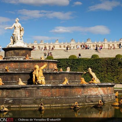 法国凡尔赛宫+凡尔赛宫花园+大特里亚农宫+埃菲尔铁塔+塞纳河游船一日游