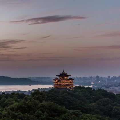 杭州+城隍阁景区+灵隐寺+径山寺+九溪烟树+指南村+青山湖+天目山景区6日5晚私家团