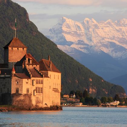 【环日内瓦湖游】洛桑大教堂+奥林匹克公园+西庸城堡+依云水源 【环日内瓦湖游】洛桑大教堂+奥林匹克公园+西庸城堡+依云水源