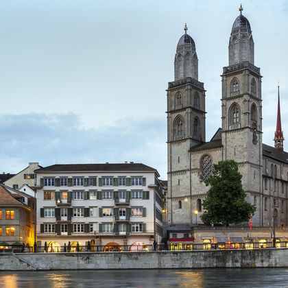 瑞士苏黎世大教堂+苏黎世大学+瑞士国立博物馆+巴登一日游